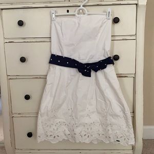 White strapless dress w/ navy belt. Hollister, size Large.
